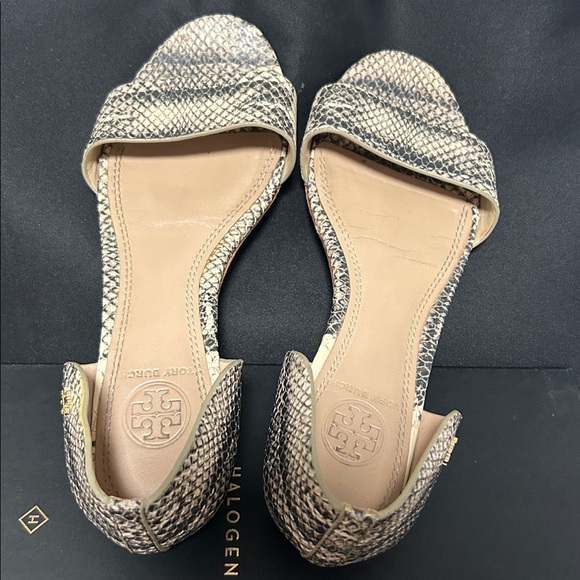 Tory Burch Savannah Snakeskin Python Open Toe Sandal Flats - Picture 7 of 8